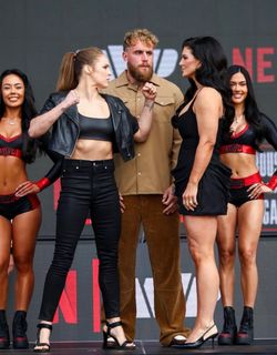 Ronda Rousey feet photo 7