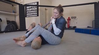 Ronda Rousey feet photo 10