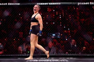 Ronda Rousey feet photo 2