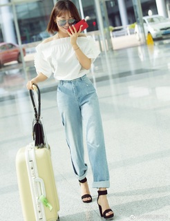 Rong Yang feet photo 4