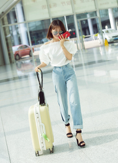 Rong Yang feet photo 9