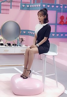 Rong Yang feet photo 11