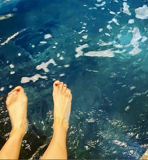 Ronni Ancona feet photo 5