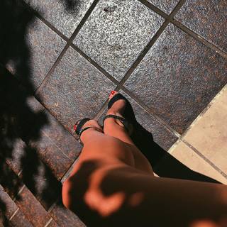 Ronni Hawk feet photo 1