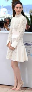 Rooney Mara feet photo thumbnail