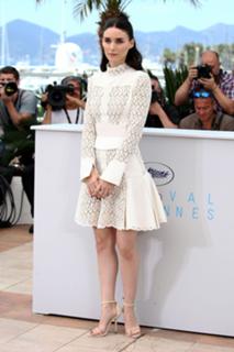Rooney Mara feet photo thumbnail