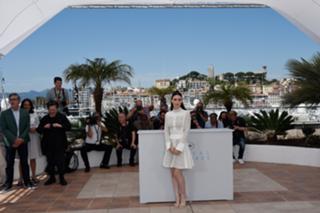 Rooney Mara feet photo thumbnail