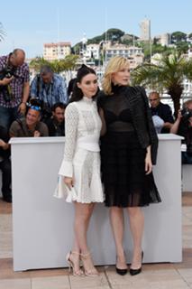 Rooney Mara feet photo thumbnail