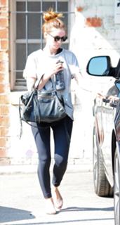 Rooney Mara feet photo thumbnail