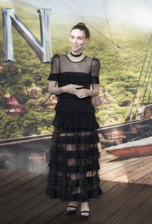 Rooney Mara feet photo thumbnail