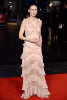 Rooney Mara feet photo thumbnail