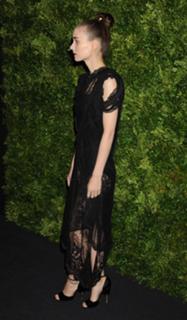 Rooney Mara feet photo thumbnail