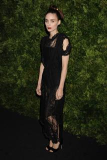 Rooney Mara feet photo thumbnail