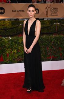 Rooney Mara feet photo thumbnail