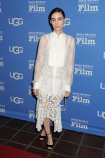 Rooney Mara feet photo thumbnail