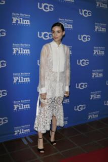 Rooney Mara feet photo thumbnail