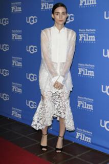 Rooney Mara feet photo thumbnail