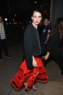 Rooney Mara feet photo thumbnail