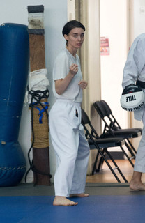 Rooney Mara feet photo thumbnail