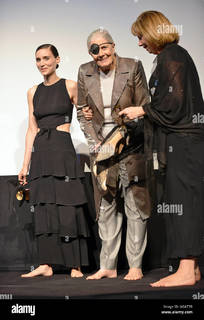 Rooney Mara feet photo thumbnail