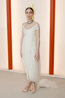 Rooney Mara feet photo thumbnail
