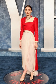 Rooney Mara feet photo thumbnail
