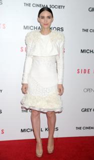 Rooney Mara feet photo thumbnail