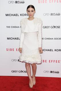Rooney Mara feet photo thumbnail