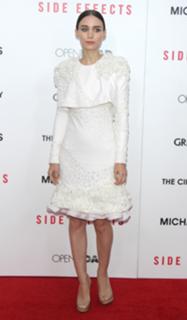 Rooney Mara feet photo thumbnail