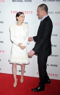 Rooney Mara feet photo thumbnail