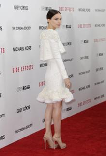 Rooney Mara feet photo thumbnail