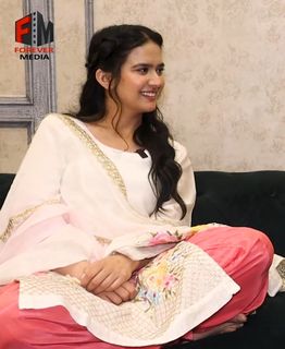 Roopi Gill feet photo 6