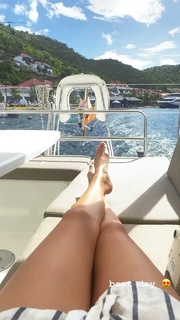 Roosmarijn De Kok feet photo 2