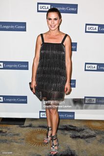 Rosa Blasi feet photo thumbnail