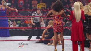 Rosa Mendes feet photo 7