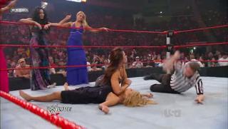 Rosa Mendes feet photo 20