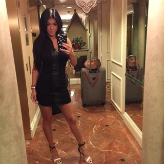 Rosa Mendes feet photo 13
