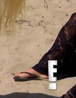 Rosa Mendes feet photo 9