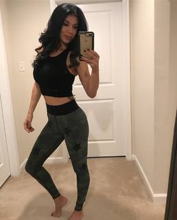 Rosa Mendes feet photo 6