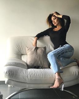 Rosa Perrotta feet photo 5