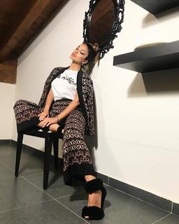 Rosa Perrotta feet photo 3