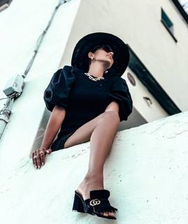Rosa Perrotta feet photo 11