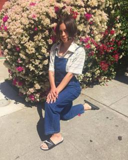 Rosa Salazar feet photo thumbnail