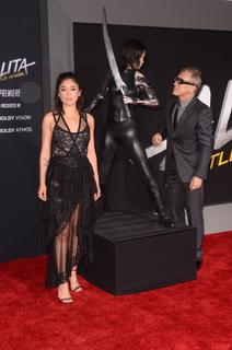 Rosa Salazar feet photo thumbnail
