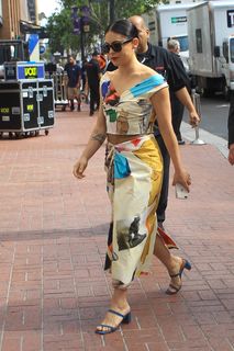 Rosa Salazar feet photo thumbnail
