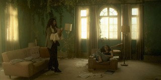 Rosa Salazar feet photo thumbnail
