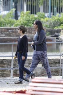 Rosabell Laurenti Sellers feet photo thumbnail
