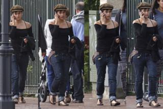 Rosabell Laurenti Sellers feet photo thumbnail