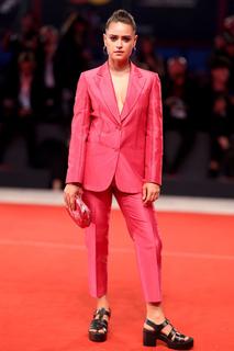 Rosabell Laurenti Sellers feet photo thumbnail