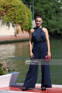 Rosabell Laurenti Sellers feet photo thumbnail